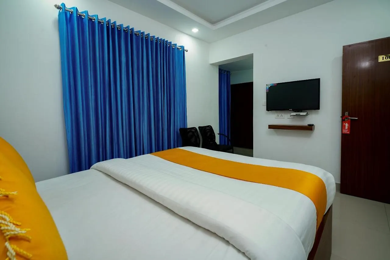 Oyo 6526 Ap Residency City Sultan Bathery 3*,