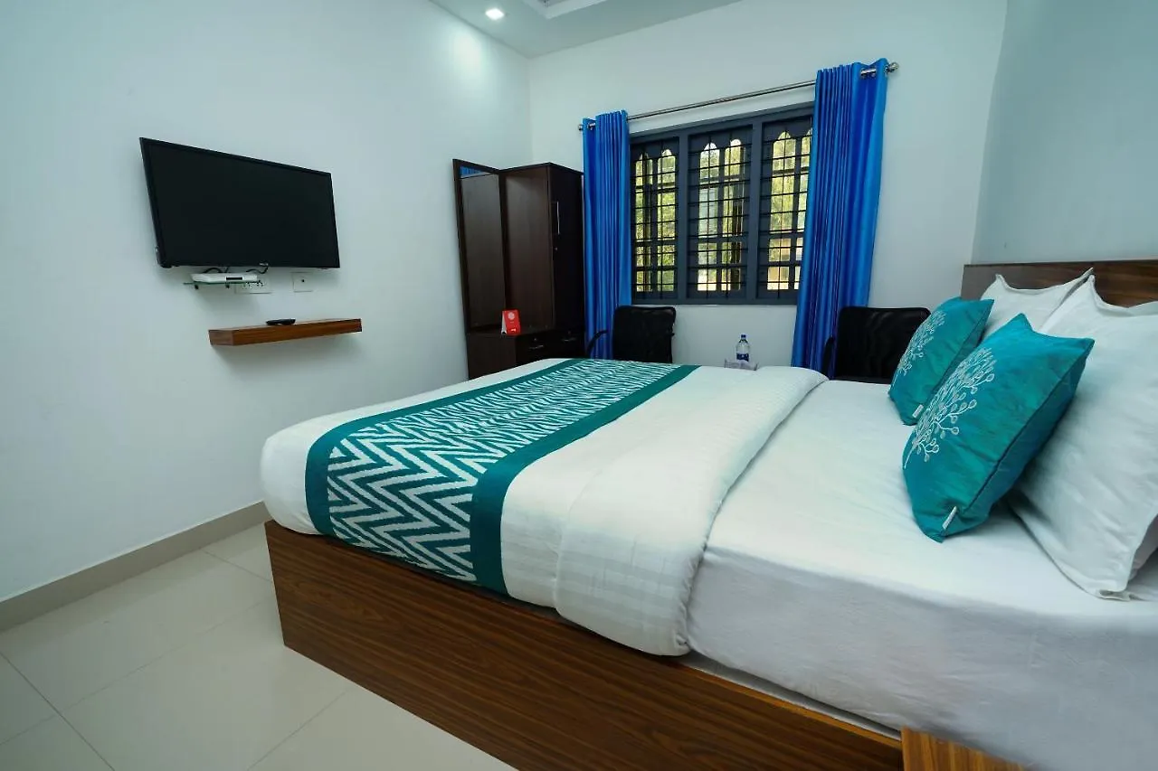 Oyo 6526 Ap Residency City Sultan Bathery Hotel