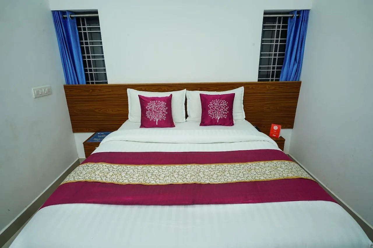 Oyo 6526 Ap Residency City Sultan Bathery