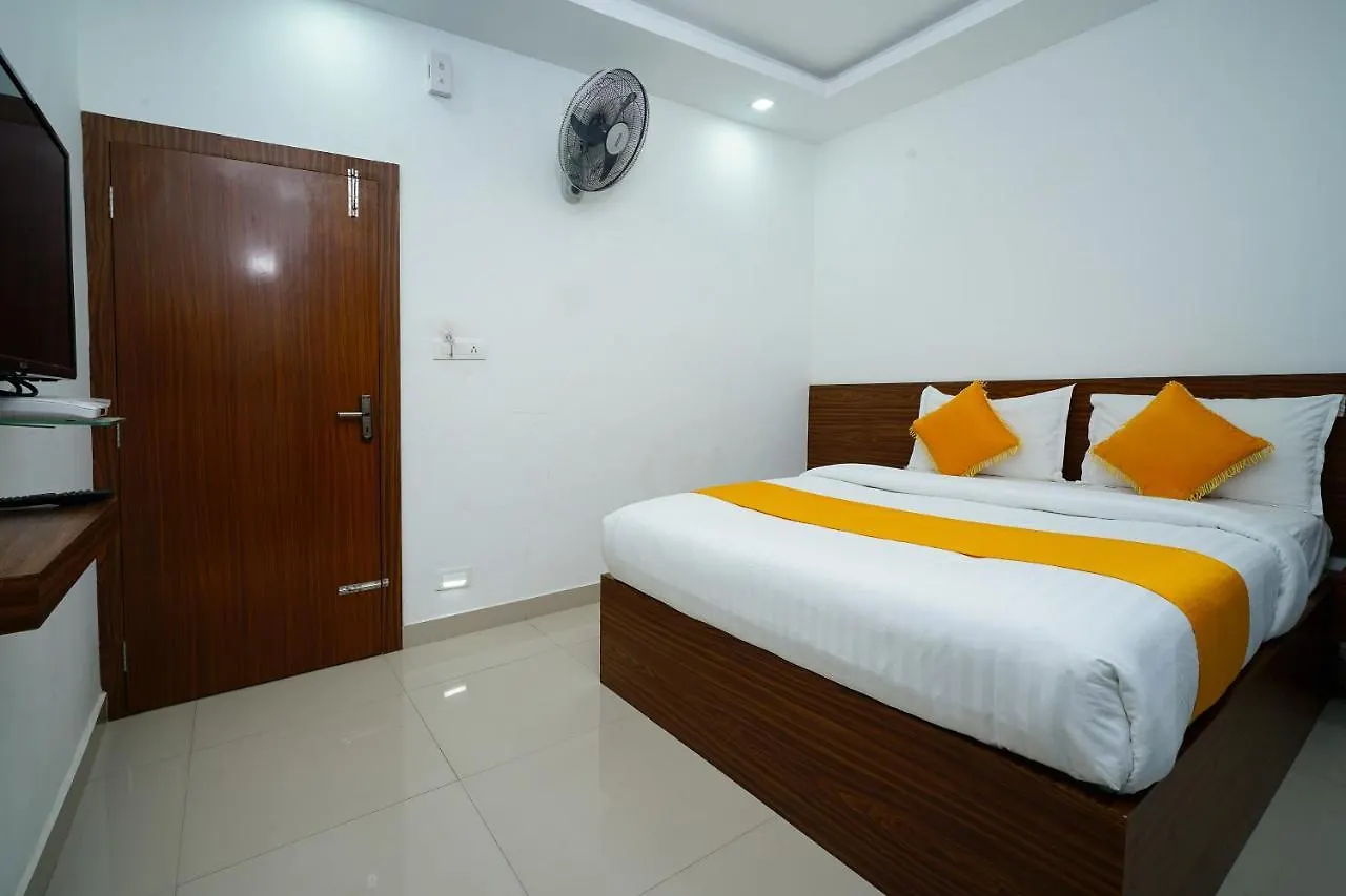 Hotel Oyo 6526 Ap Residency City Sultan Bathery